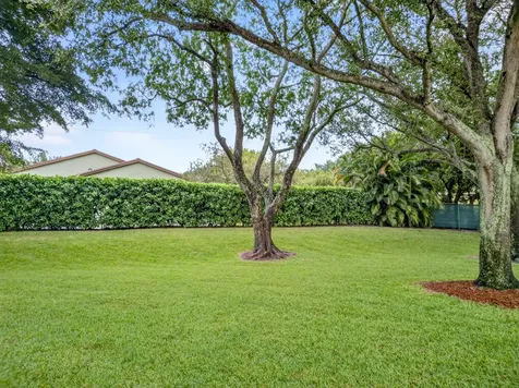 9880 Kamena Circle Boynton Beach FL 33436