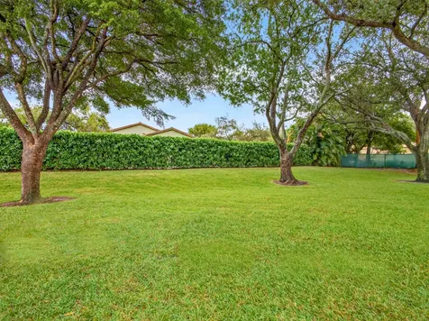 9880 Kamena Circle Boynton Beach FL 33436