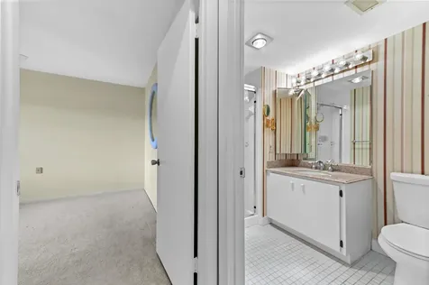 33 Southport Lane Boynton Beach FL 33436