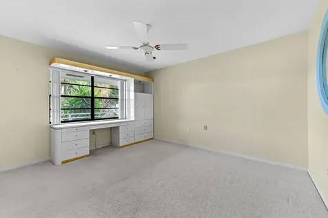 33 Southport Lane Boynton Beach FL 33436