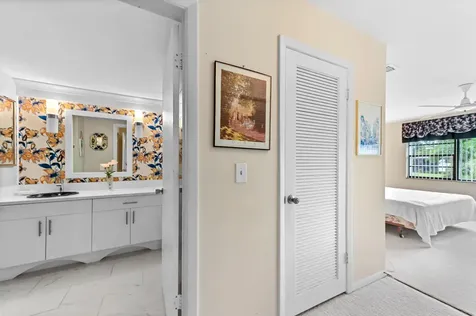 33 Southport Lane Boynton Beach FL 33436