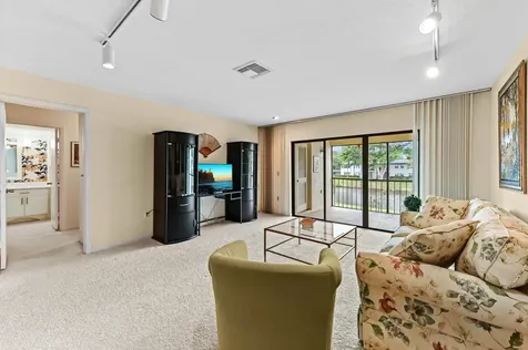 33 Southport Lane Boynton Beach FL 33436