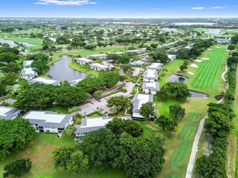 33 Southport Lane Boynton Beach FL 33436