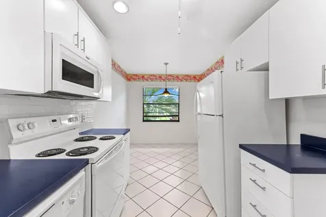 33 Southport Lane Boynton Beach FL 33436
