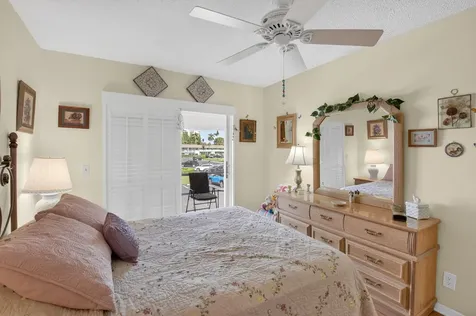 480 Horizons Boynton Beach FL 33435
