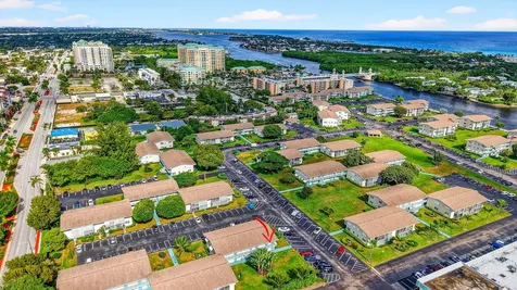480 Horizons Boynton Beach FL 33435