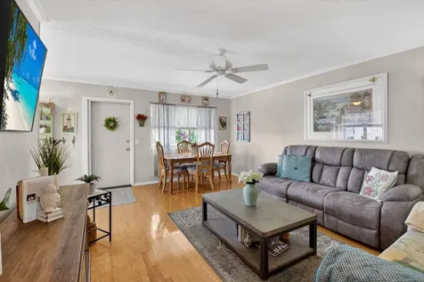 480 Horizons Boynton Beach FL 33435