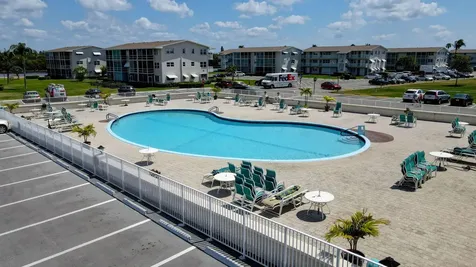 480 Horizons Boynton Beach FL 33435