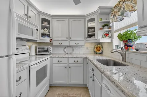 480 Horizons Boynton Beach FL 33435