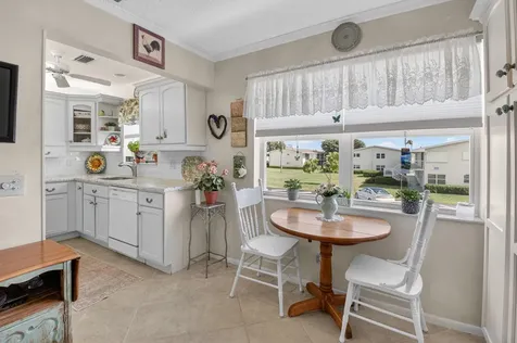 480 Horizons Boynton Beach FL 33435