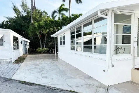 210 Cardinal Drive Briny Breezes FL 33435
