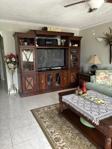 186 Kent K West Palm Beach FL 33417