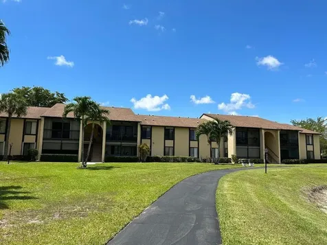 825 Sky Pine Way Greenacres FL 33415