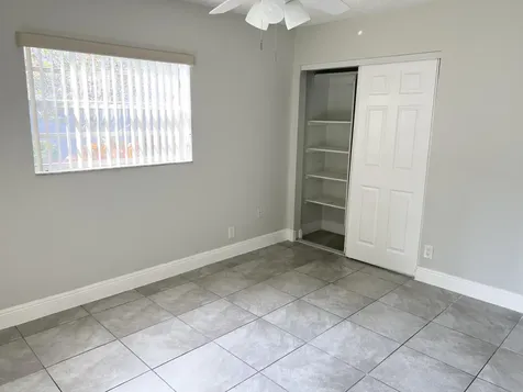 150 Burgundy D Delray Beach FL 33484
