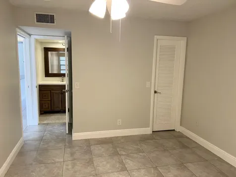 150 Burgundy D Delray Beach FL 33484