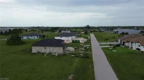 4012 NW 38th Street Cape Coral FL 33993