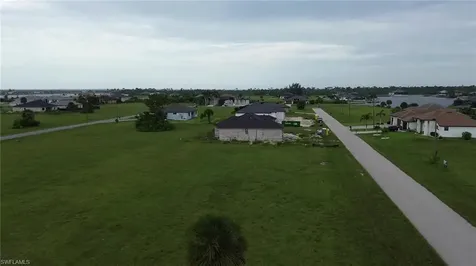4012 NW 38th Street Cape Coral FL 33993