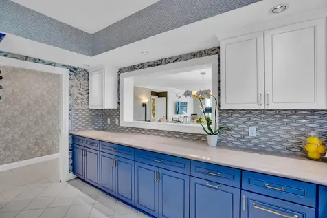 1903 Bay Road Vero Beach FL 32963