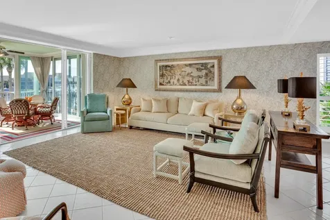 1903 Bay Road Vero Beach FL 32963