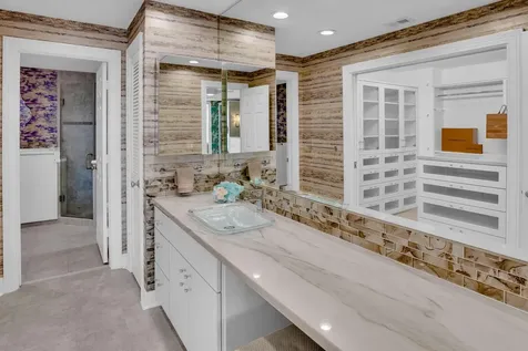 1903 Bay Road Vero Beach FL 32963