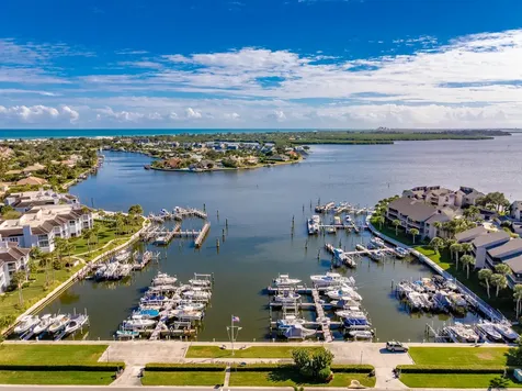 1903 Bay Road Vero Beach FL 32963