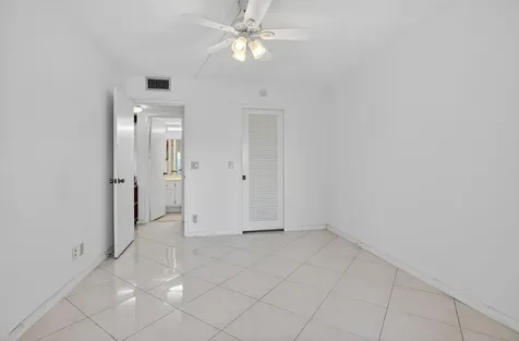 2035 Ainslie C Boca Raton FL 33434