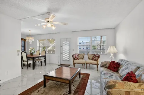 2035 Ainslie C Boca Raton FL 33434