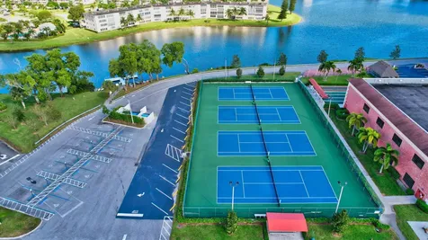 2035 Ainslie C Boca Raton FL 33434