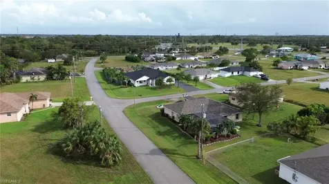 2221 NE 25th Terrace Cape Coral FL 33909