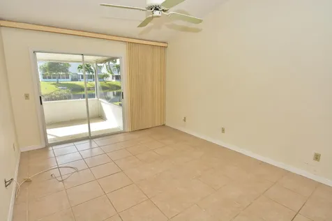 2544 Se Tropical East Circle Port Saint Lucie FL 34952