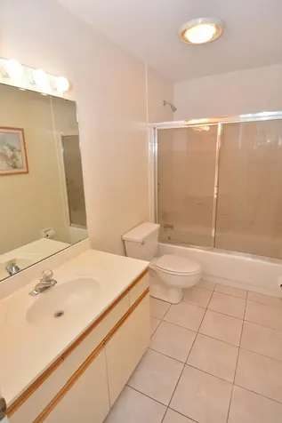 2544 Se Tropical East Circle Port Saint Lucie FL 34952