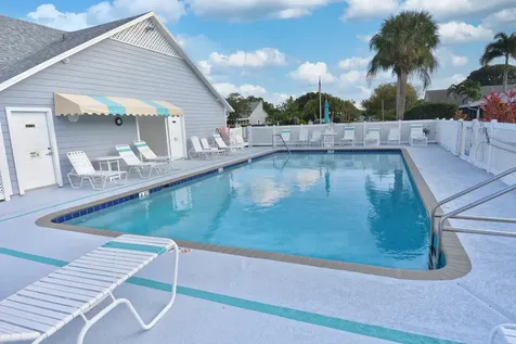 2544 Se Tropical East Circle Port Saint Lucie FL 34952