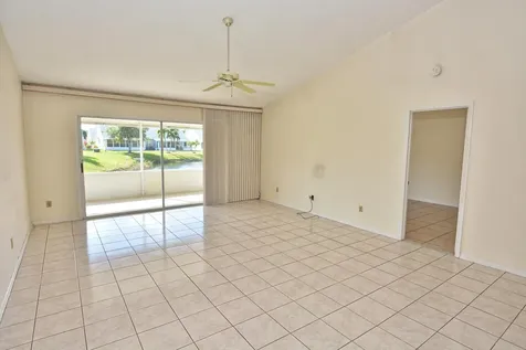 2544 Se Tropical East Circle Port Saint Lucie FL 34952