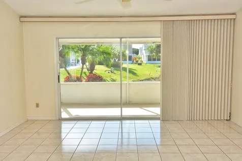 2544 Se Tropical East Circle Port Saint Lucie FL 34952