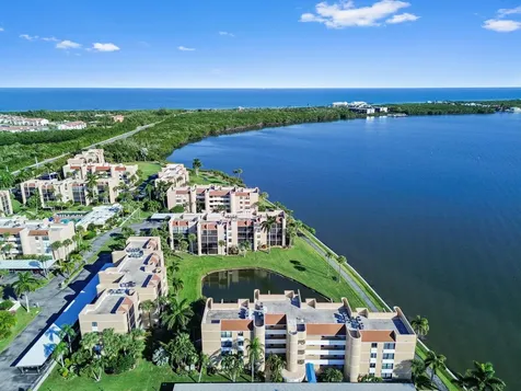 3392 Ne Causeway Boulevard Jensen Beach FL 34957