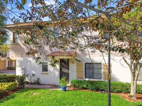 4727 Preserve Street Coconut Creek FL 33073
