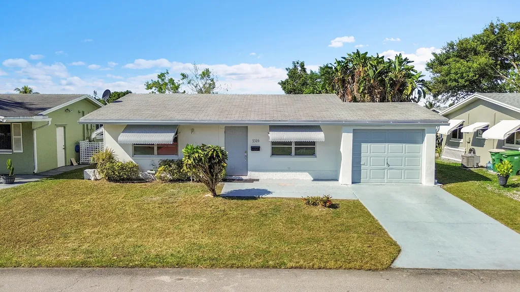 5309 Nw 49th Avenue Tamarac FL 33319