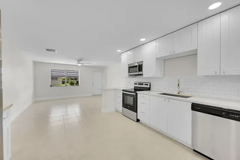 5309 Nw 49th Avenue Tamarac FL 33319