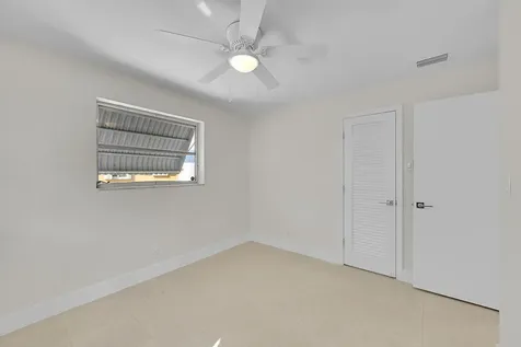 5309 Nw 49th Avenue Tamarac FL 33319