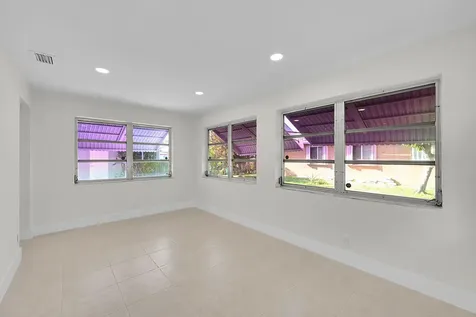 5309 Nw 49th Avenue Tamarac FL 33319