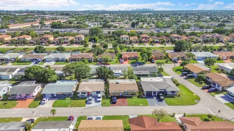 5309 Nw 49th Avenue Tamarac FL 33319