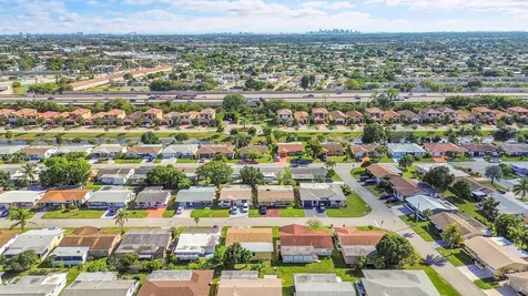 5309 Nw 49th Avenue Tamarac FL 33319