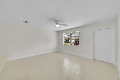 5309 Nw 49th Avenue Tamarac FL 33319