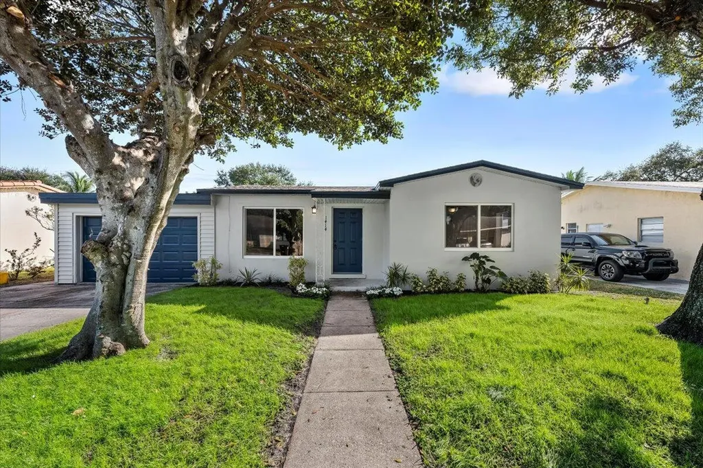 1414 S N Street Lake Worth Beach FL 33460