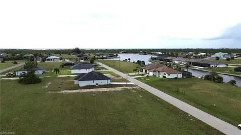 4106 NW 39th Street Cape Coral FL 33993