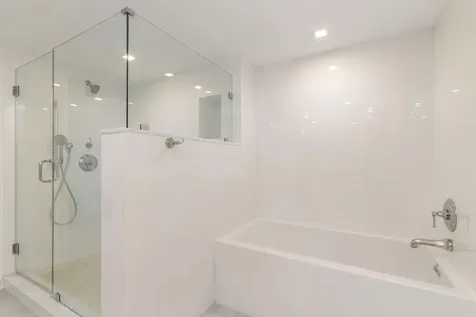 2450 Presidential Way West Palm Beach FL 33401