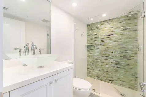 2450 Presidential Way West Palm Beach FL 33401