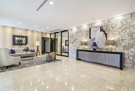 2450 Presidential Way West Palm Beach FL 33401
