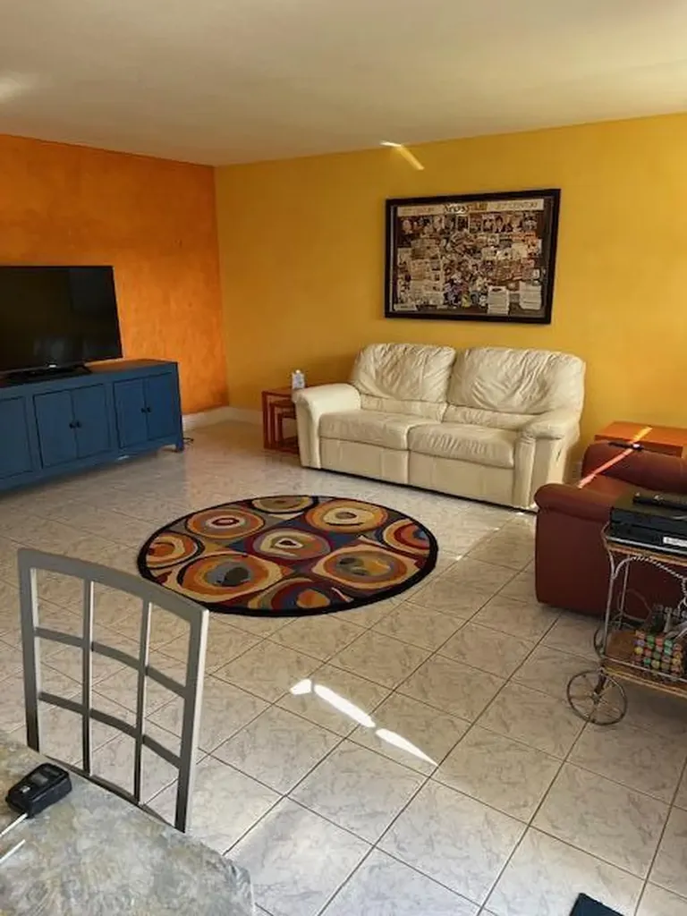 80 Valencia D Delray Beach FL 33446
