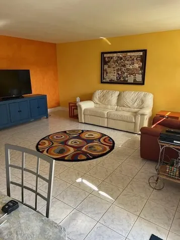 80 Valencia D Delray Beach FL 33446
